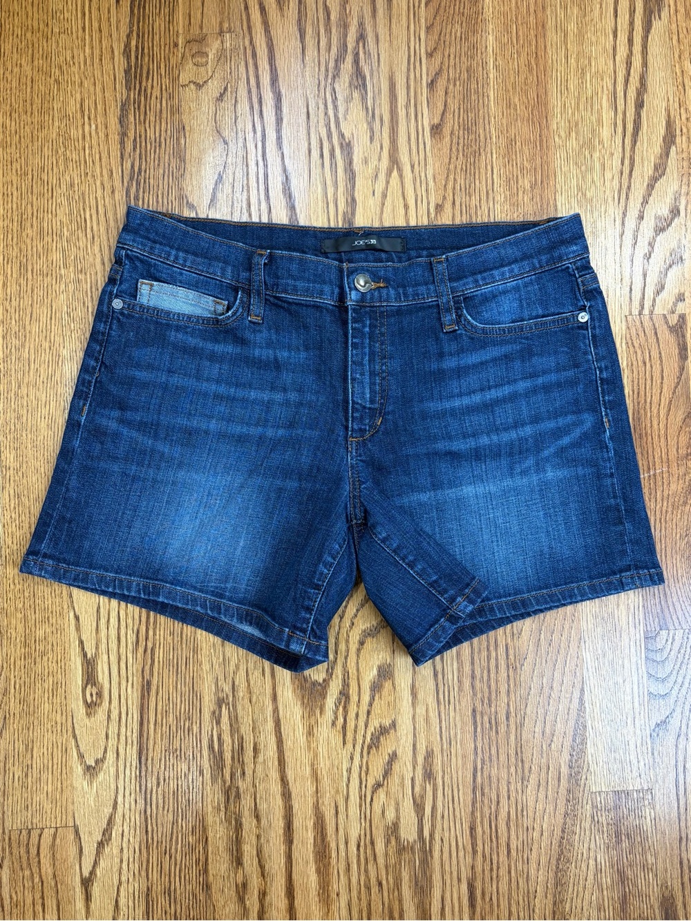 Joe's Jeans 5" Dark Was Denim Shorts (30)